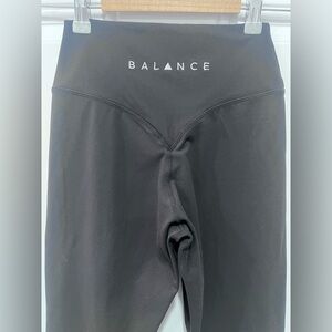 Vitality (previously called Balance) Black Leggings Size Small